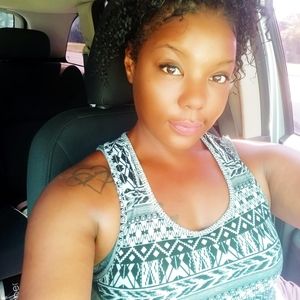 Meet your Posher, Ebony